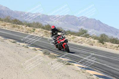 media/Dec-04-2025-Racers Edge (Thu) [[5ebc9f124d]]/3-B Group/3-Session 2 (Turn 7 Inside)/